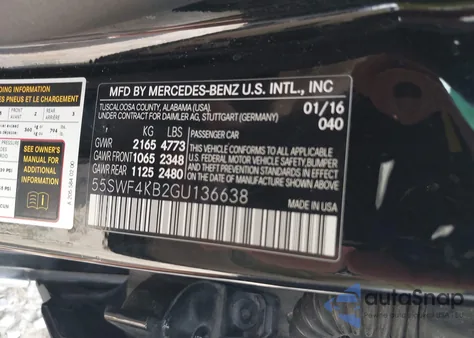 2016 Mercedes-Benz C-Class 4Matic z USA, uszkodzony, nr VIN 55SWF4KB2GU136638